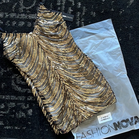 Sequin Midi Dress - Picture 5 of 7